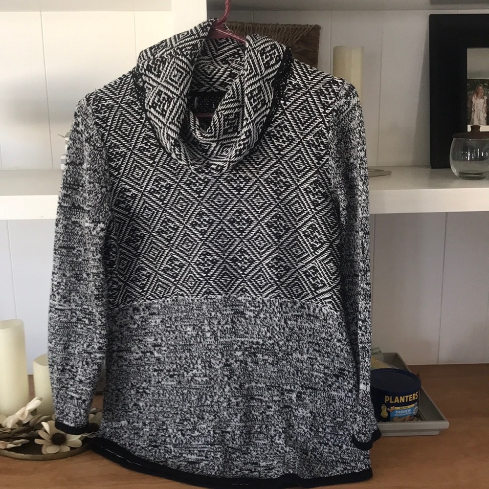 Cowl sweater